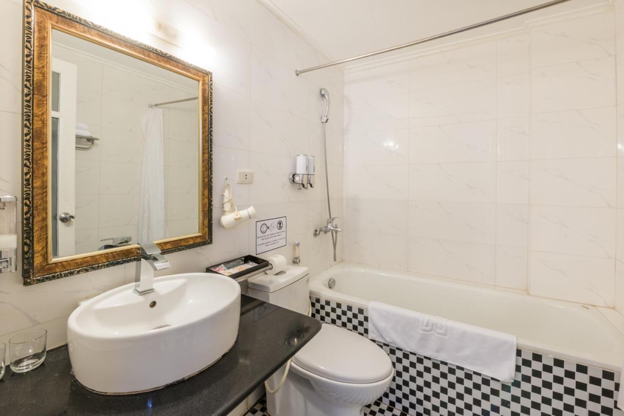 Hestia Legend Hotel Ханой Екстериор снимка